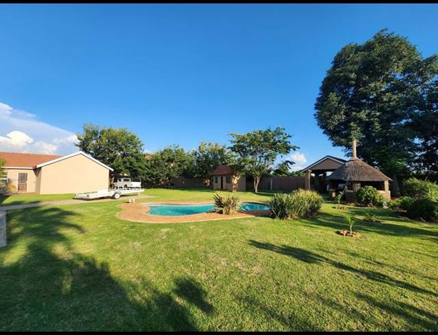 4 BEDROOM HOUSE FOR SALE IN ROBIN PARK